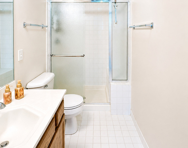 6400 W Berteau Avenue - Photo Thumbnail 6