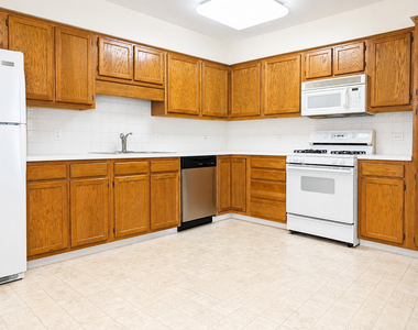 6400 W Berteau Avenue - Photo Thumbnail 4