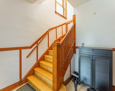 2125 Wesley Avenue - Photo Thumbnail 19