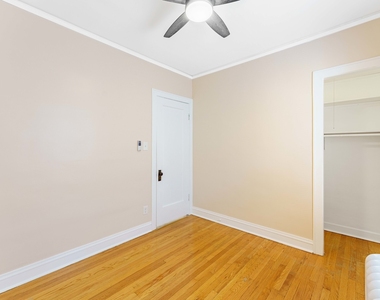 2125 Wesley Avenue - Photo Thumbnail 12