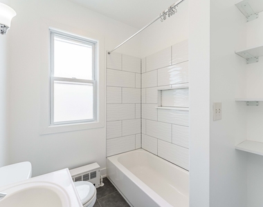 2125 Wesley Avenue - Photo Thumbnail 10