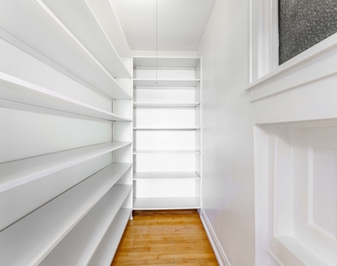 2125 Wesley Avenue - Photo Thumbnail 15
