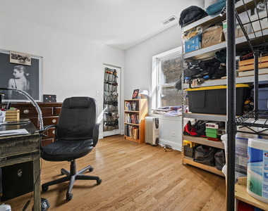 6319 N Sacramento Avenue - Photo Thumbnail 11