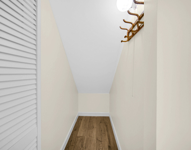 1807 Whitney Drive - Photo Thumbnail 19