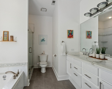 1243 N Wolcott Avenue - Photo Thumbnail 19