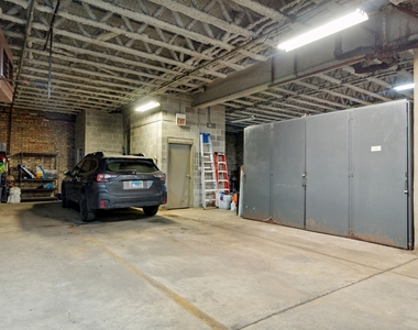 1243 N Wolcott Avenue - Photo Thumbnail 24