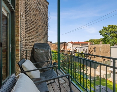 1243 N Wolcott Avenue - Photo Thumbnail 8