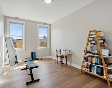 1243 N Wolcott Avenue - Photo Thumbnail 22