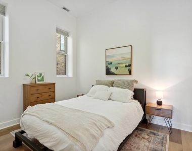1243 N Wolcott Avenue - Photo Thumbnail 11