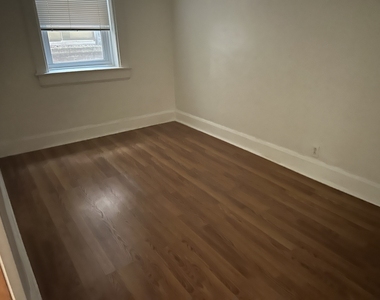 2724 W Chicago Avenue - Photo Thumbnail 4