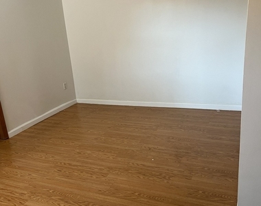 2724 W Chicago Avenue - Photo Thumbnail 7