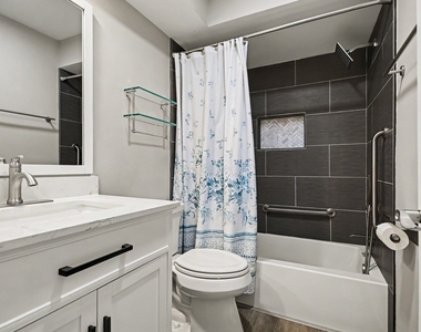 5195 Castaway Lane - Photo Thumbnail 18