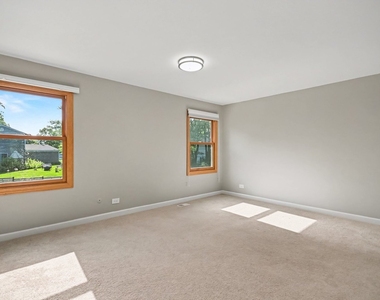 5195 Castaway Lane - Photo Thumbnail 13