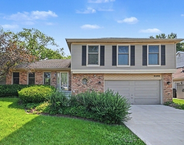 5195 Castaway Lane - Photo Thumbnail 1
