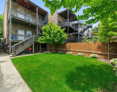921 S Oakley Boulevard - Photo Thumbnail 14