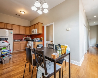 921 S Oakley Boulevard - Photo Thumbnail 6