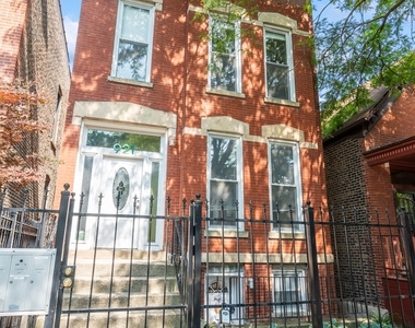 921 S Oakley Boulevard - Photo Thumbnail 1