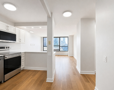 405 N Wabash Avenue - Photo Thumbnail 5