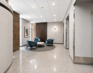 405 N Wabash Avenue - Photo Thumbnail 14