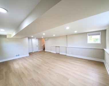4715 W Lake Avenue - Photo Thumbnail 9