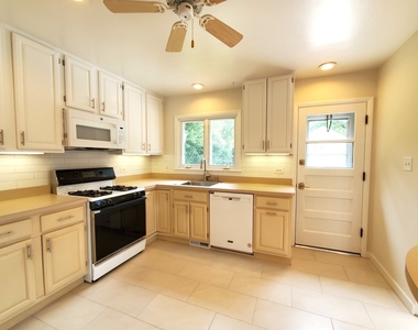 4715 W Lake Avenue - Photo Thumbnail 6