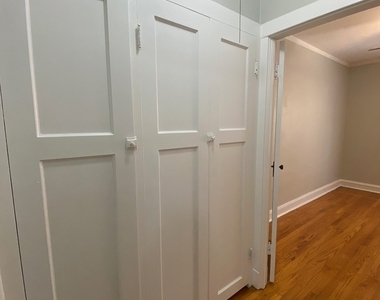 6514 N Glenwood Avenue - Photo Thumbnail 9