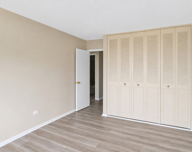 1500 Robin Circle - Photo Thumbnail 9