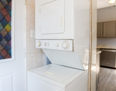 3525 W Dickens Avenue - Photo Thumbnail 7