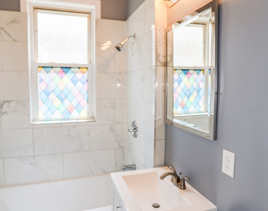 3525 W Dickens Avenue - Photo Thumbnail 9