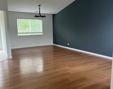 1429 Meadowsedge Lane - Photo Thumbnail 3