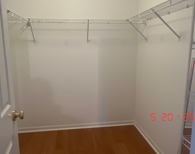 1429 Meadowsedge Lane - Photo Thumbnail 18