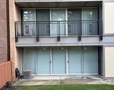 6000 Oakwood Drive - Photo Thumbnail 1
