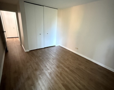 6000 Oakwood Drive - Photo Thumbnail 18
