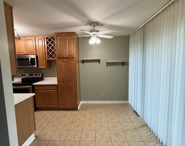 6000 Oakwood Drive - Photo Thumbnail 13