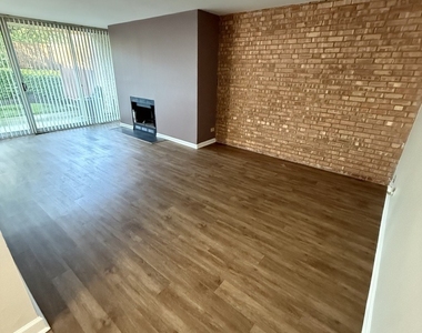 6000 Oakwood Drive - Photo Thumbnail 14
