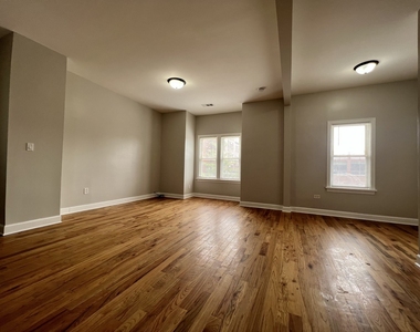 3614 W Mclean Avenue - Photo Thumbnail 1