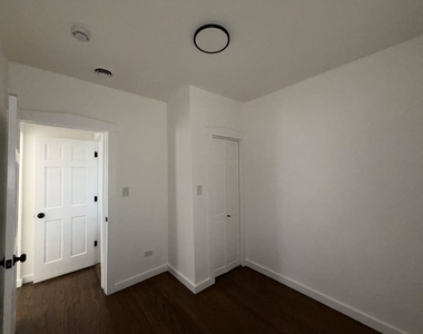 223 N Laporte Avenue - Photo Thumbnail 7
