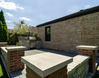 2537 Willow Street - Photo Thumbnail 1