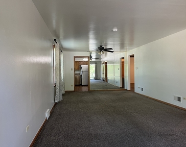 9515 S Michigan Avenue - Photo Thumbnail 1
