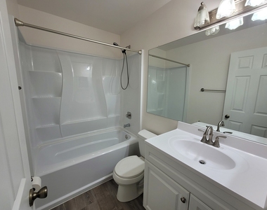 1460 Seven Pines Road - Photo Thumbnail 6