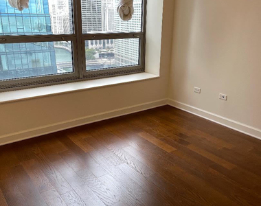 420 E Waterside Drive - Photo Thumbnail 2