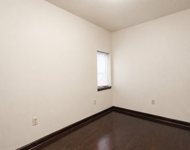 312 E North Street - Photo Thumbnail 16