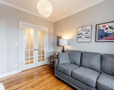 3214 W Berteau Avenue - Photo Thumbnail 7