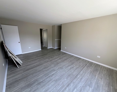 11954 S Kildare Avenue - Photo Thumbnail 6