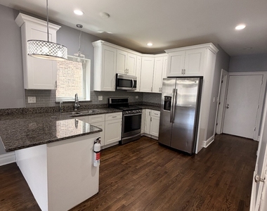 1220 S 59th Court - Photo Thumbnail 1