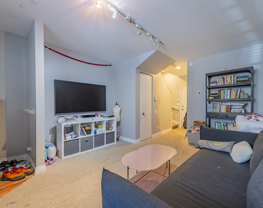 127 E 18th Street - Photo Thumbnail 12