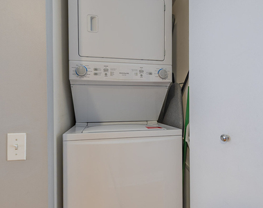 127 E 18th Street - Photo Thumbnail 14
