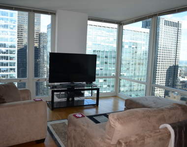 345 N Lasalle Street - Photo Thumbnail 8