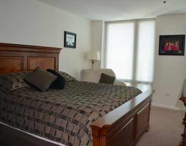 345 N Lasalle Street - Photo Thumbnail 13