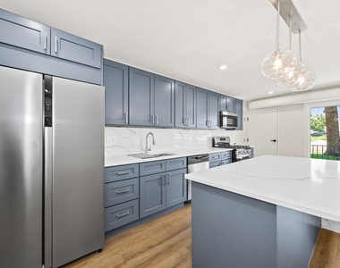10217 Dearlove Road - Photo Thumbnail 5